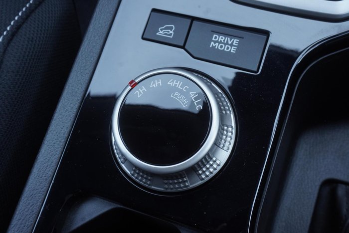 2025 Mitsubishi Triton GLS