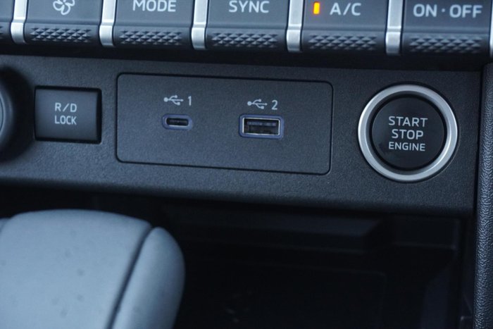 2025 Mitsubishi Triton GLS