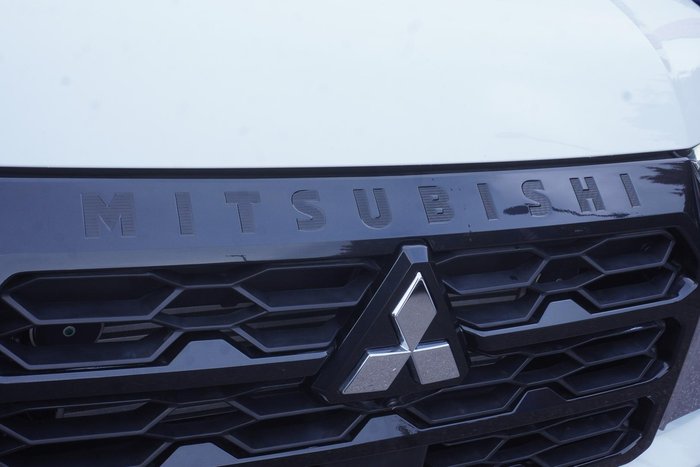 2025 Mitsubishi Triton GLS