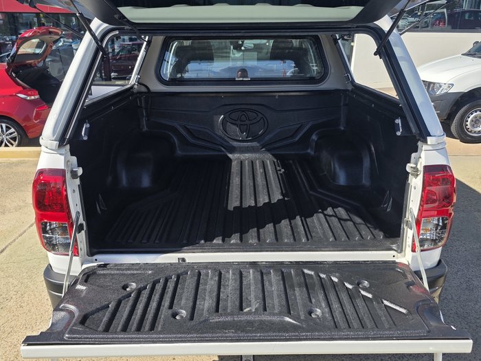 2022 Toyota Hilux SR