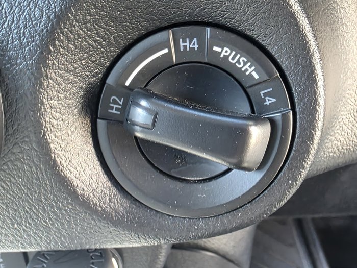 2022 Toyota Hilux SR