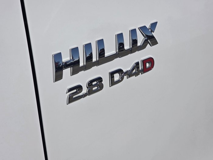 2022 Toyota Hilux SR