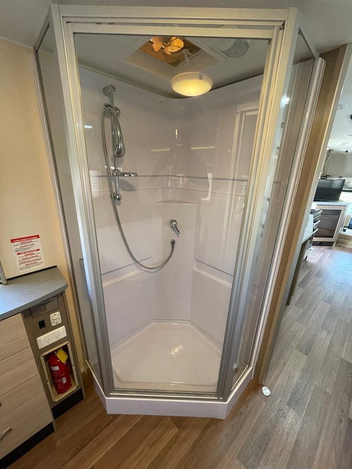 2017 Avida Longreach