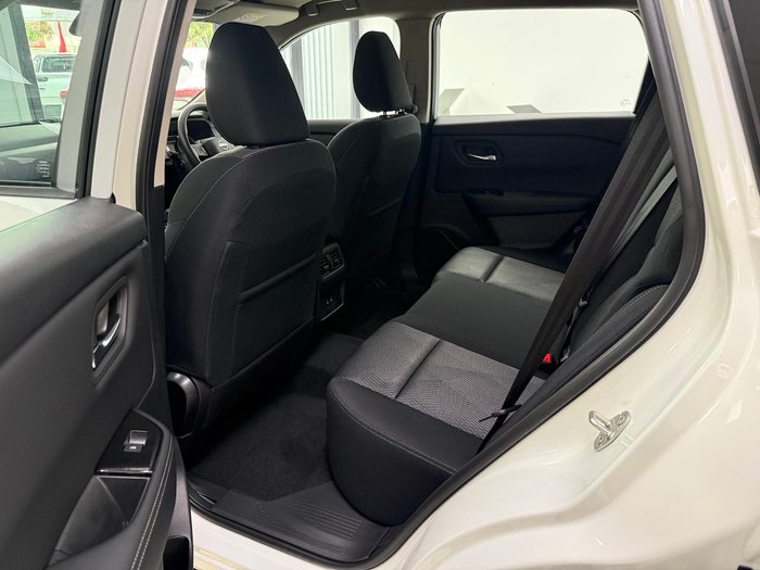 2026 Nissan X-TRAIL ST T33 MY26 Everest White