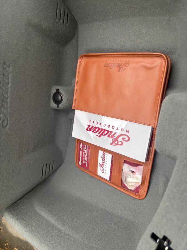 2019 Indian ROADMASTER GREY SMK/BLACK SMK SteelGRAYSmoke/ThunderBLKSmoke