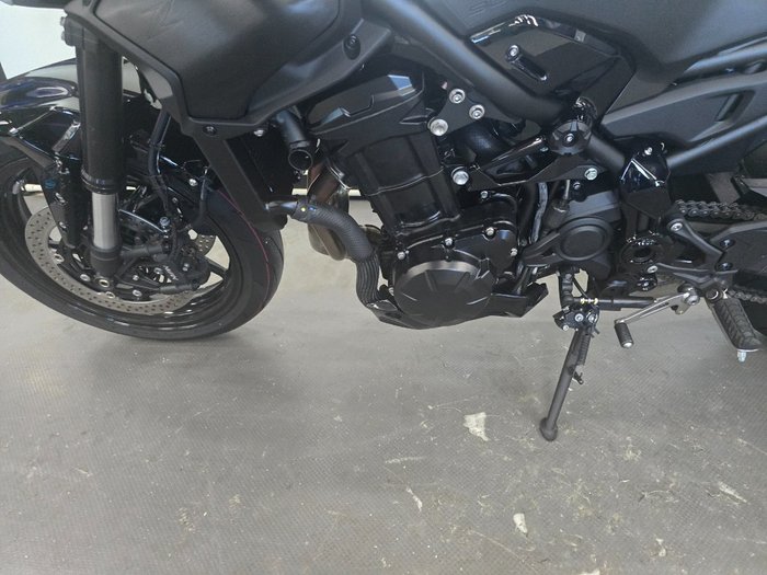 2026 Kawasaki 2026 Kawasaki 900CC Z900 (ZR900) SPORTS White