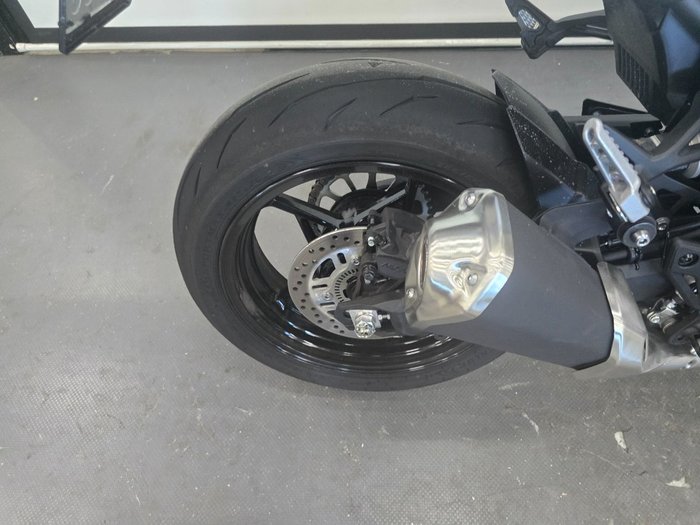 2026 Kawasaki 2026 Kawasaki 900CC Z900 (ZR900) SPORTS White