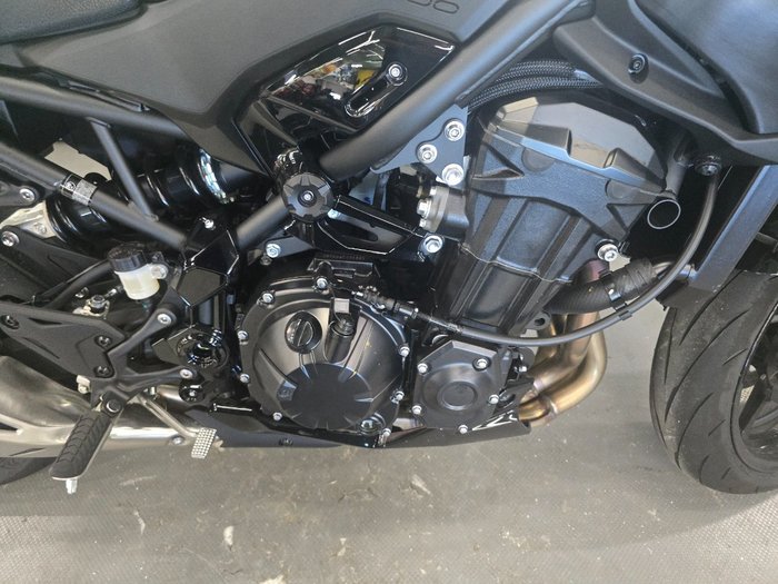 2026 Kawasaki 2026 Kawasaki 900CC Z900 (ZR900) SPORTS White