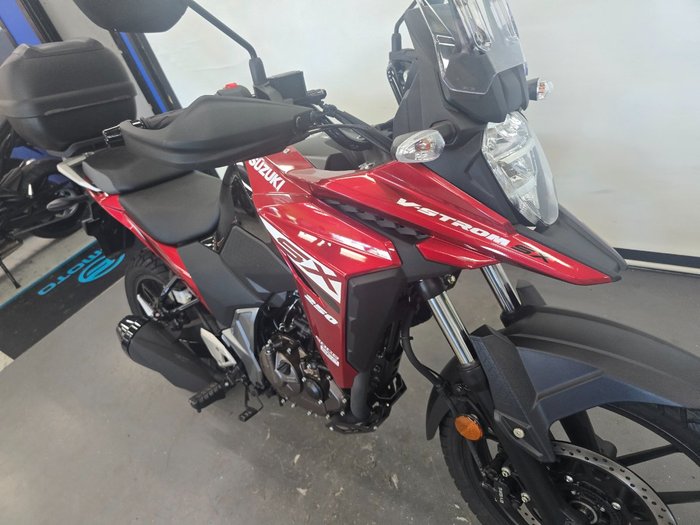 2025 Suzuki V-STROM 250SX (DS250RL) Red