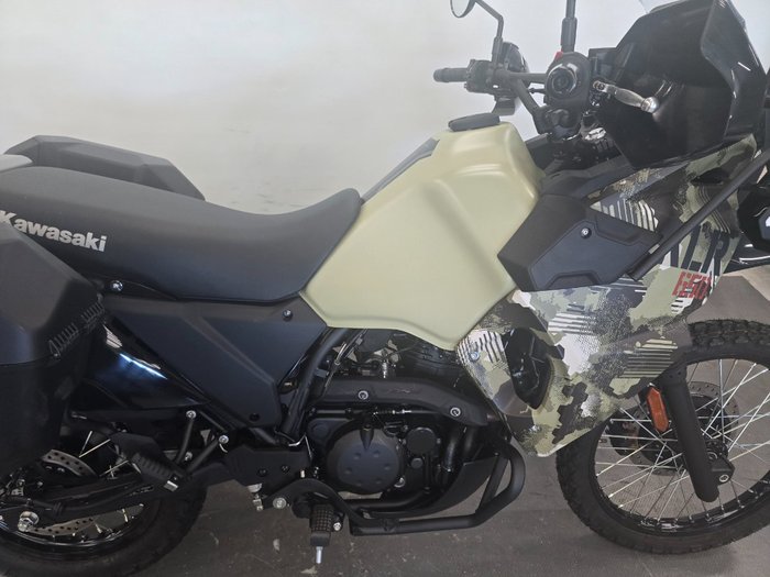 2026 Kawasaki 2026 Kawasaki 650CC KLR650 (KL650) ADVENTURE DUAL SPORTS CAMO