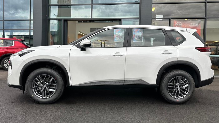 2025 Nissan X-TRAIL ST