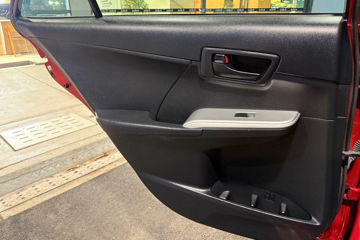 2016 Toyota Camry Altise