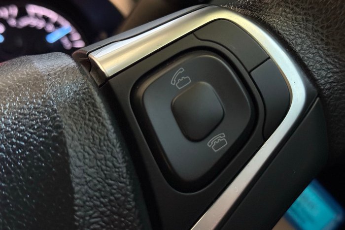 2016 Toyota Camry Altise