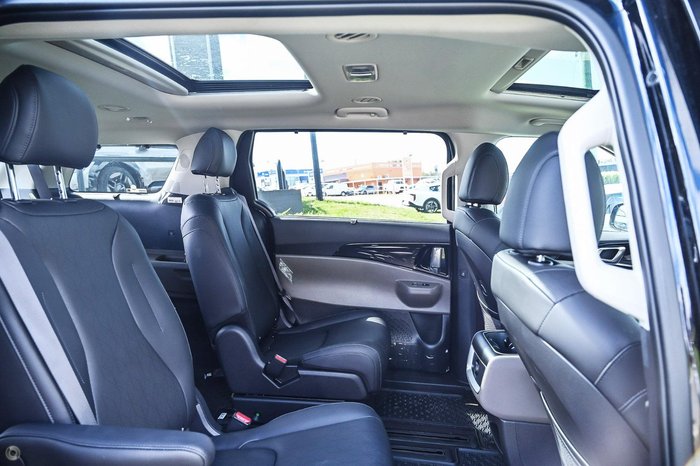 2025 Kia Carnival GT-Line HEV