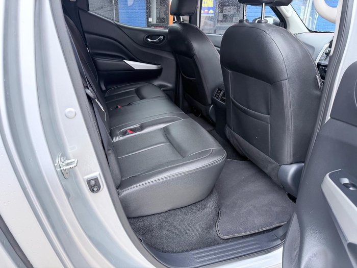 2019 Nissan Navara ST-X D23 Series 3 4X4 Dual Range Brilliant Silver