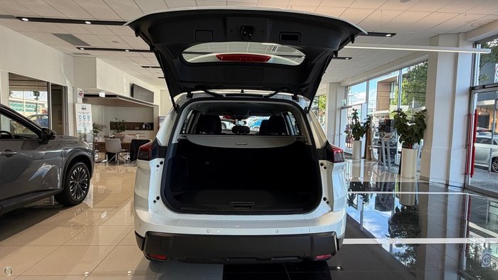 2025 Nissan X-TRAIL ST