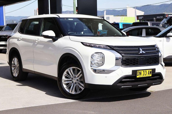 2024 Mitsubishi Outlander