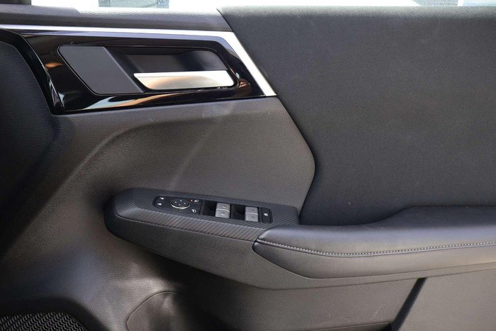 2024 Mitsubishi Outlander ES