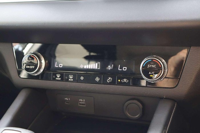 2024 Mitsubishi Outlander ES