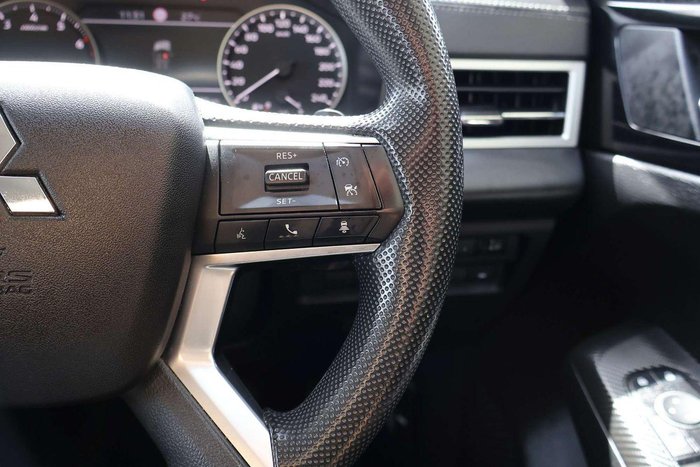 2024 Mitsubishi Outlander ES