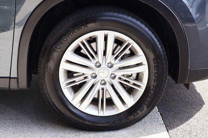 2024 Mitsubishi Outlander ES