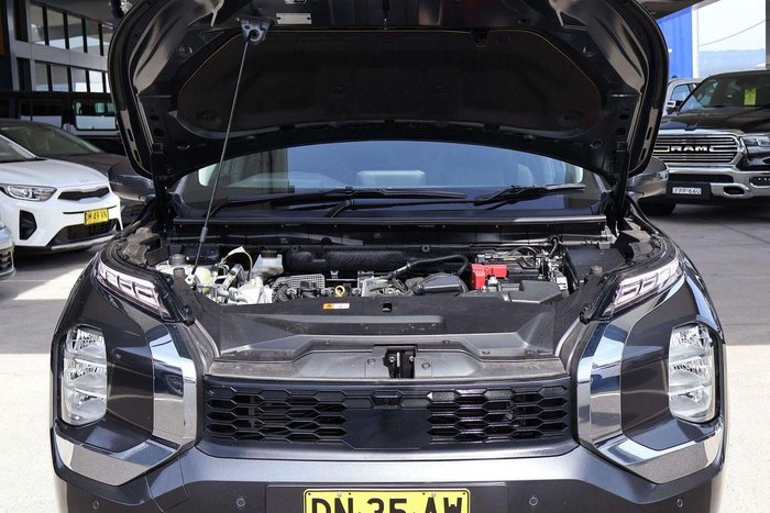 2024 Mitsubishi Outlander ES