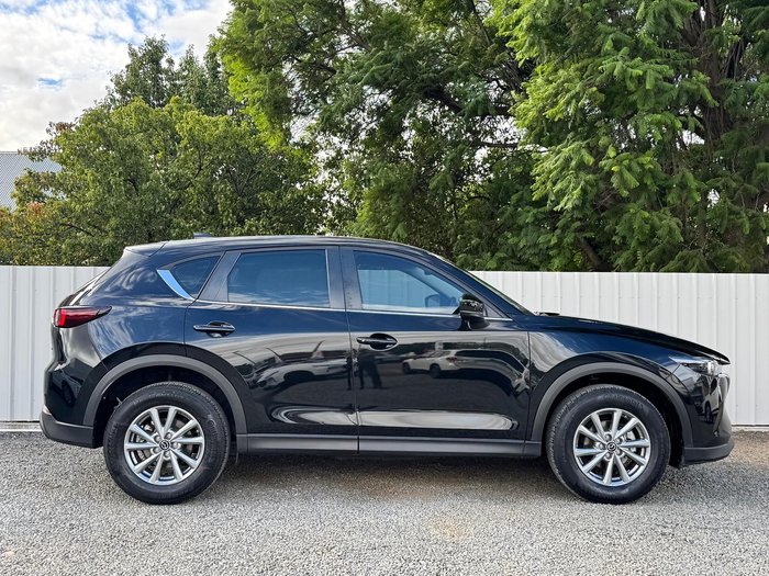 2022 Mazda CX-5 Maxx