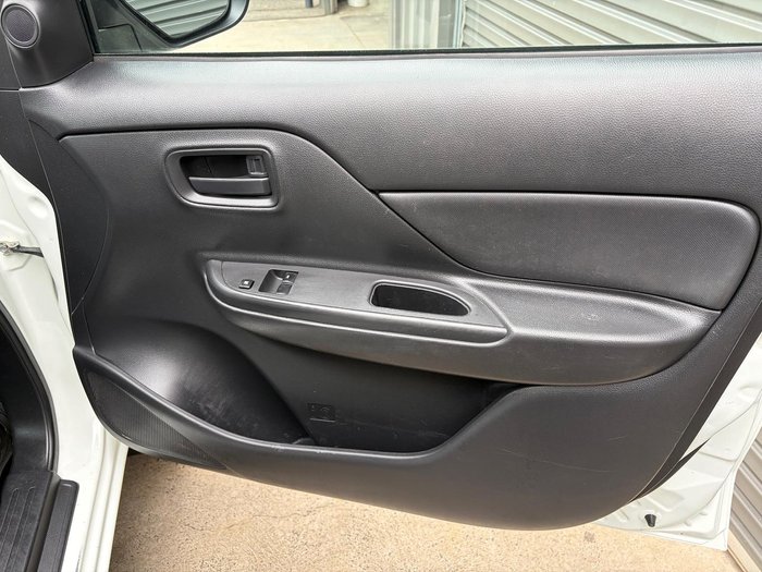 2021 Mitsubishi Triton GLX MR MY22 4x2 White