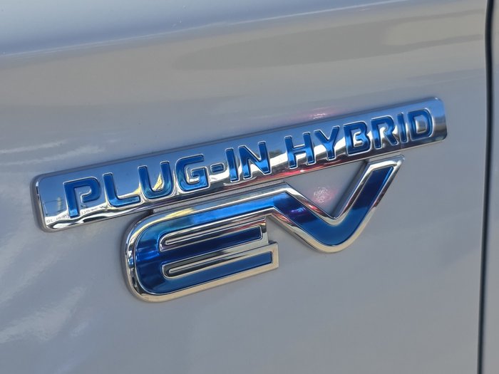 2019 Mitsubishi Outlander PHEV ES ADAS