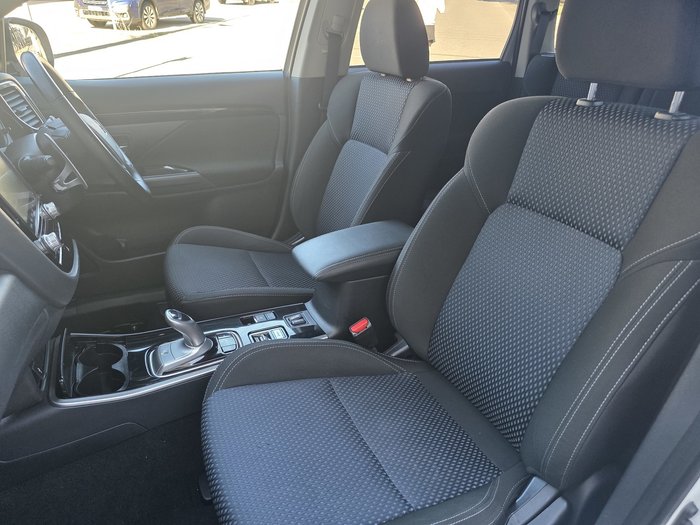 2019 Mitsubishi Outlander PHEV ES ADAS