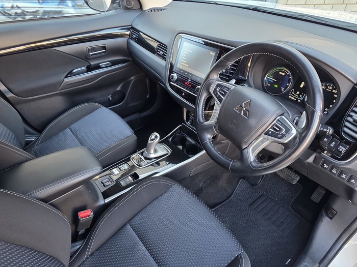 2019 Mitsubishi Outlander PHEV ES ADAS