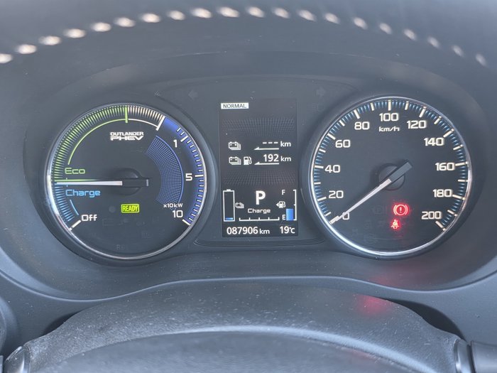 2019 Mitsubishi Outlander PHEV ES ADAS