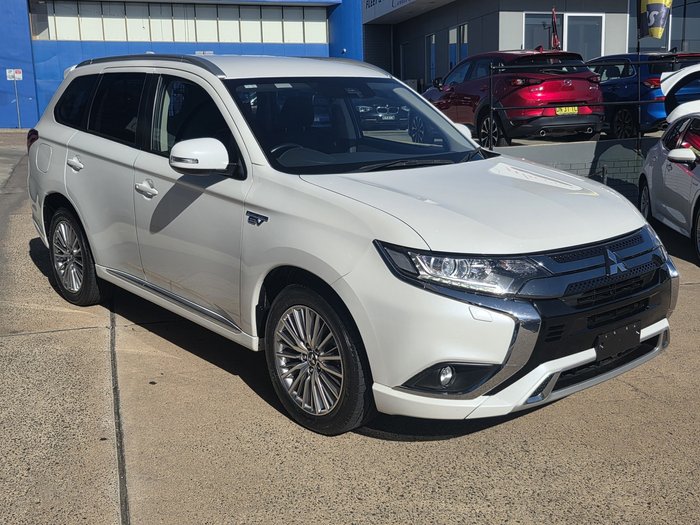 2019 Mitsubishi Outlander PHEV ES ADAS