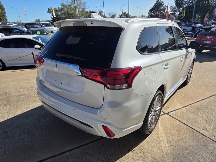 2019 Mitsubishi Outlander PHEV ES ADAS