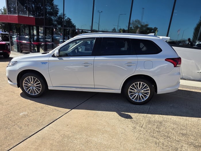 2019 Mitsubishi Outlander PHEV ES ADAS