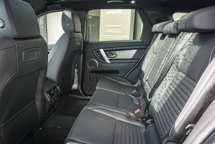 2025 Land Rover Discovery Sport P250 Landmark