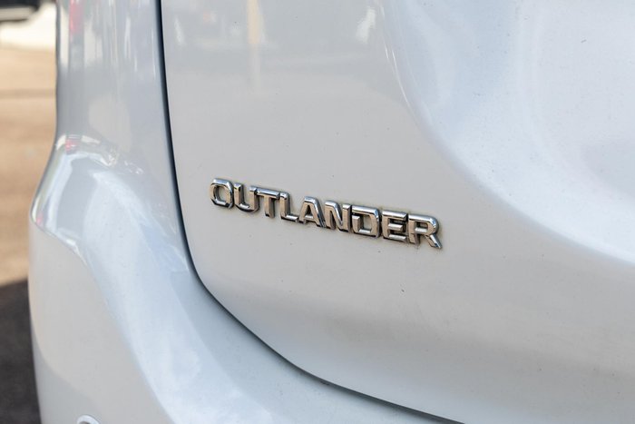 2020 Mitsubishi Outlander Black Edition