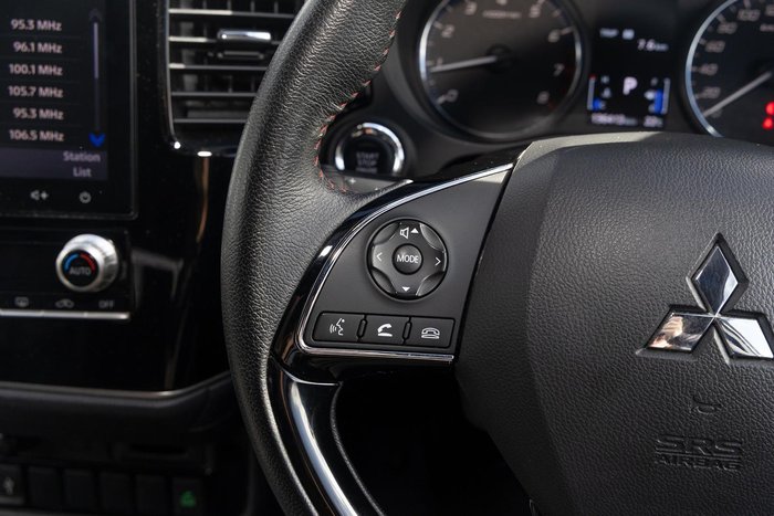 2020 Mitsubishi Outlander Black Edition