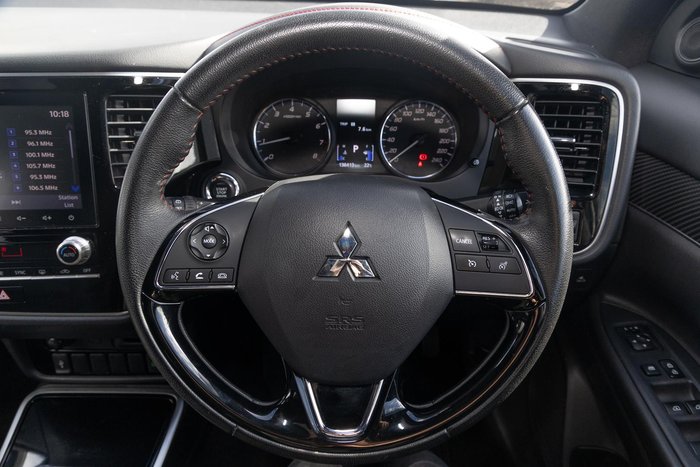 2020 Mitsubishi Outlander Black Edition