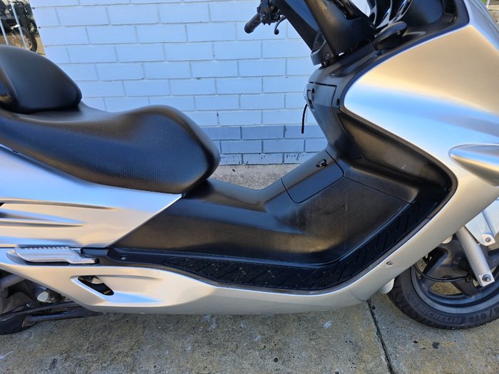 2004 HONDA NSS250 FORZA silver