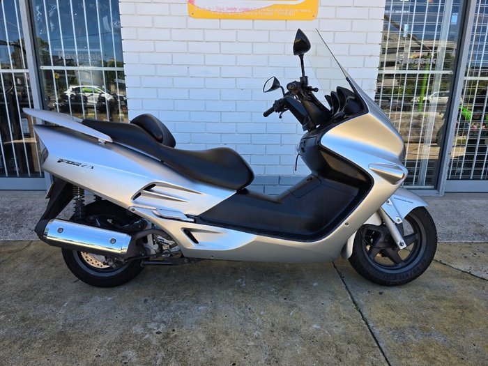 2004 HONDA NSS250 FORZA silver