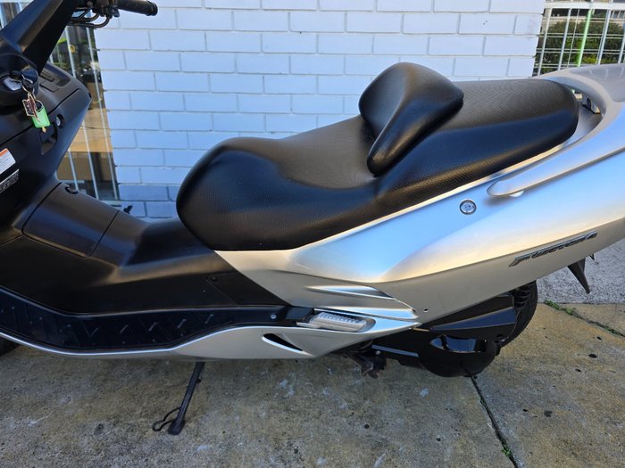 2004 HONDA NSS250 FORZA silver