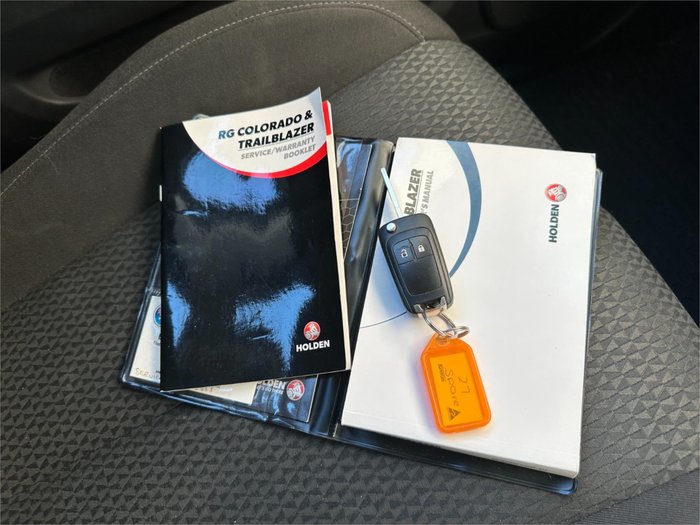 2016 HOLDEN TRAILBLAZER LT (4x4) RG MY17 Grey