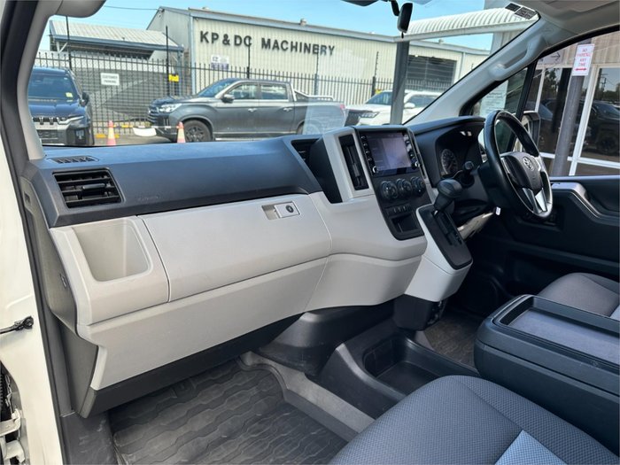 2022 TOYOTA HIACE LWB GDH300R WHITE