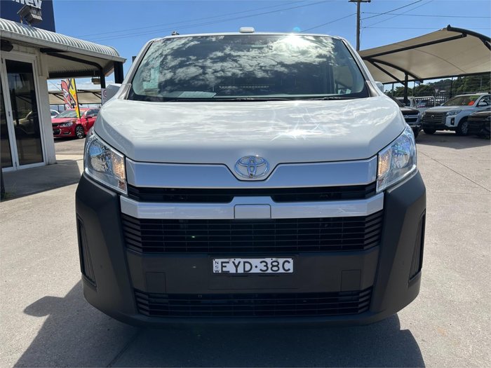 2022 TOYOTA HIACE LWB GDH300R WHITE