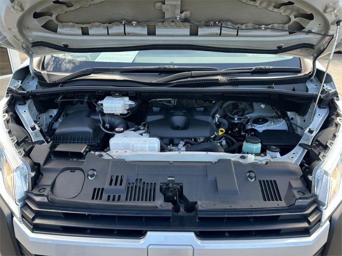 2022 TOYOTA HIACE LWB GDH300R WHITE