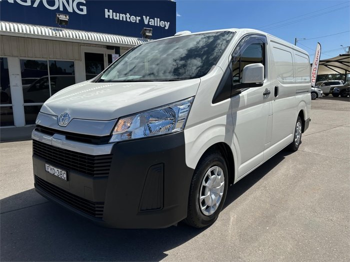 2022 TOYOTA HIACE LWB GDH300R WHITE