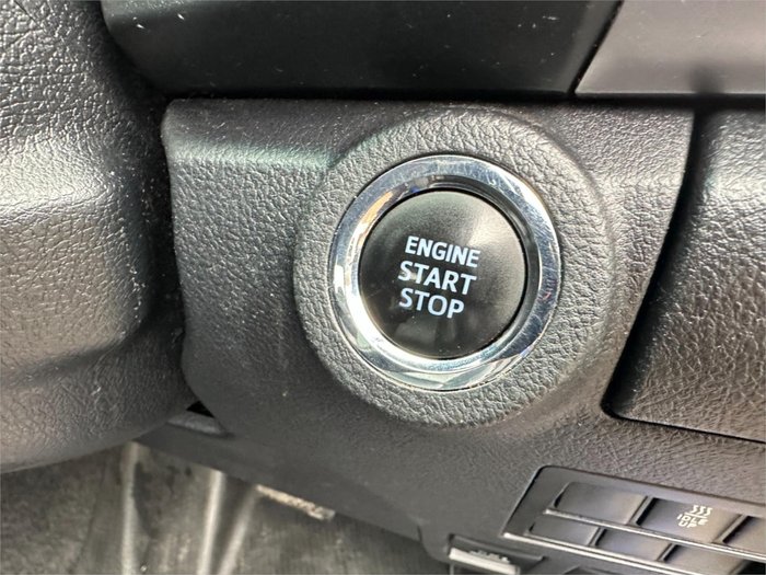 2017 TOYOTA HILUX SR5 (4x4) GUN126R BLUE