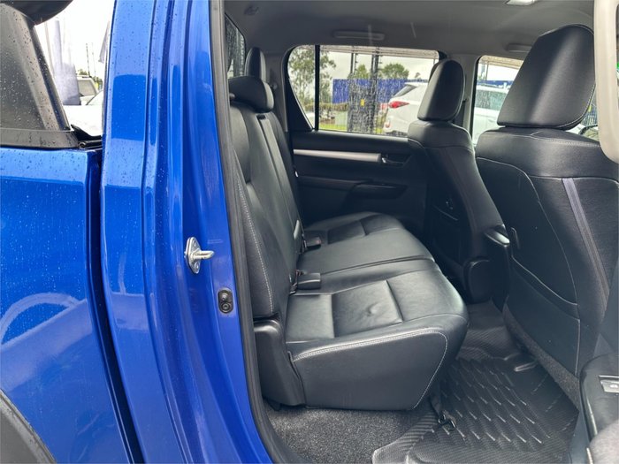 2017 TOYOTA HILUX SR5 (4x4) GUN126R BLUE