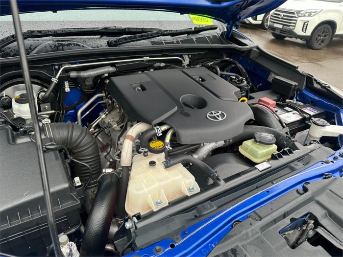 2017 TOYOTA HILUX SR5 (4x4) GUN126R BLUE